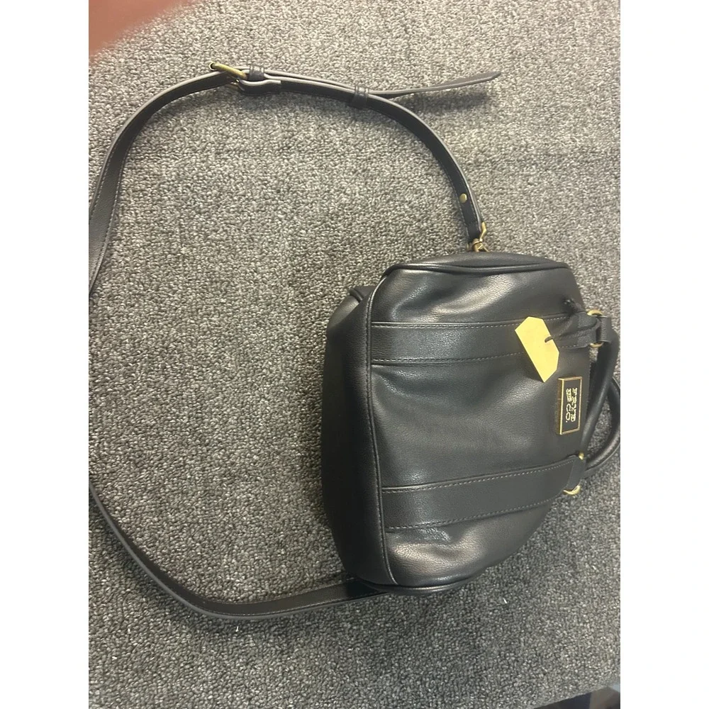 Frye and Co Black Pebbled Vegan Leather Satchel Crossbody Handbag Dome Bag